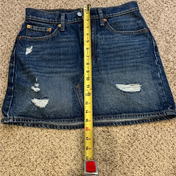 Levi’s Distressed Denim Mini Skirt W27 Vintage Inspired Y2K Festival Ready - Picture 5 of 10